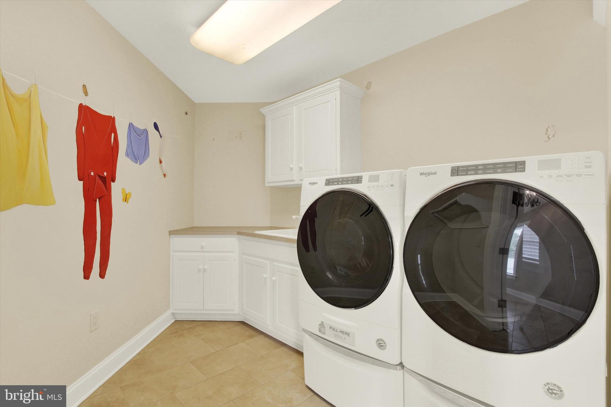 THORNHILL - Residential