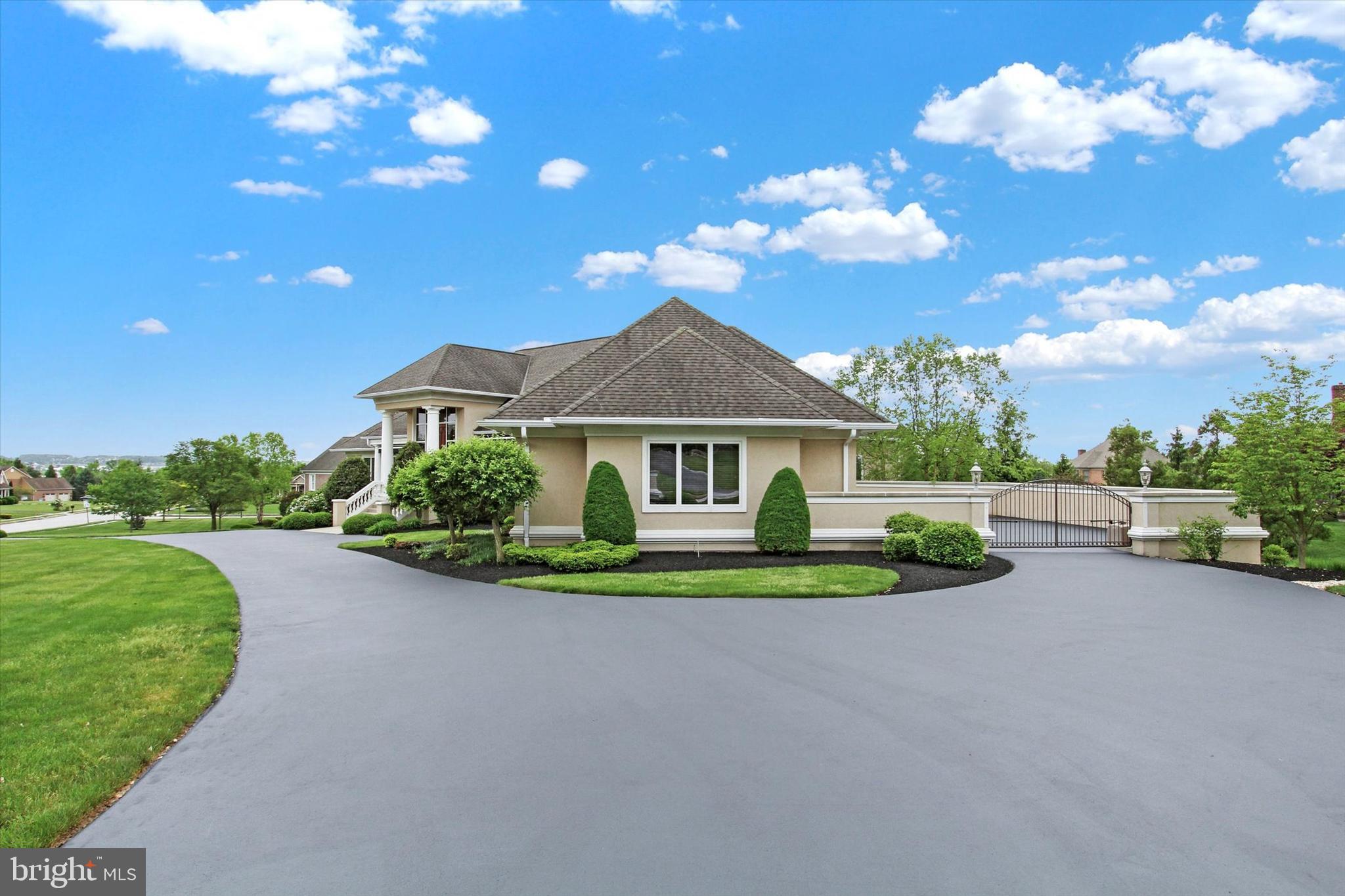 THORNHILL - Residential