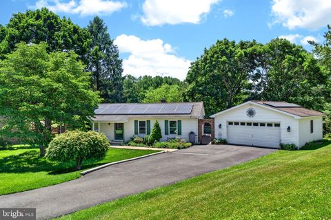 Homes For Sale - 20018 Cameron Mill Road<br/> Baltimore County, PARKTON, MD 21120