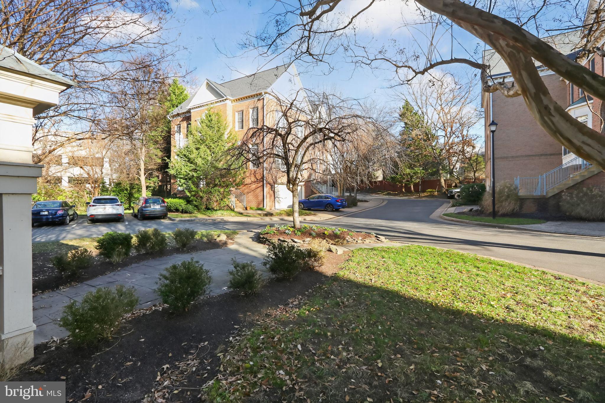 REES ESTATE - Residential