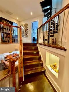 REES ESTATE - Residential