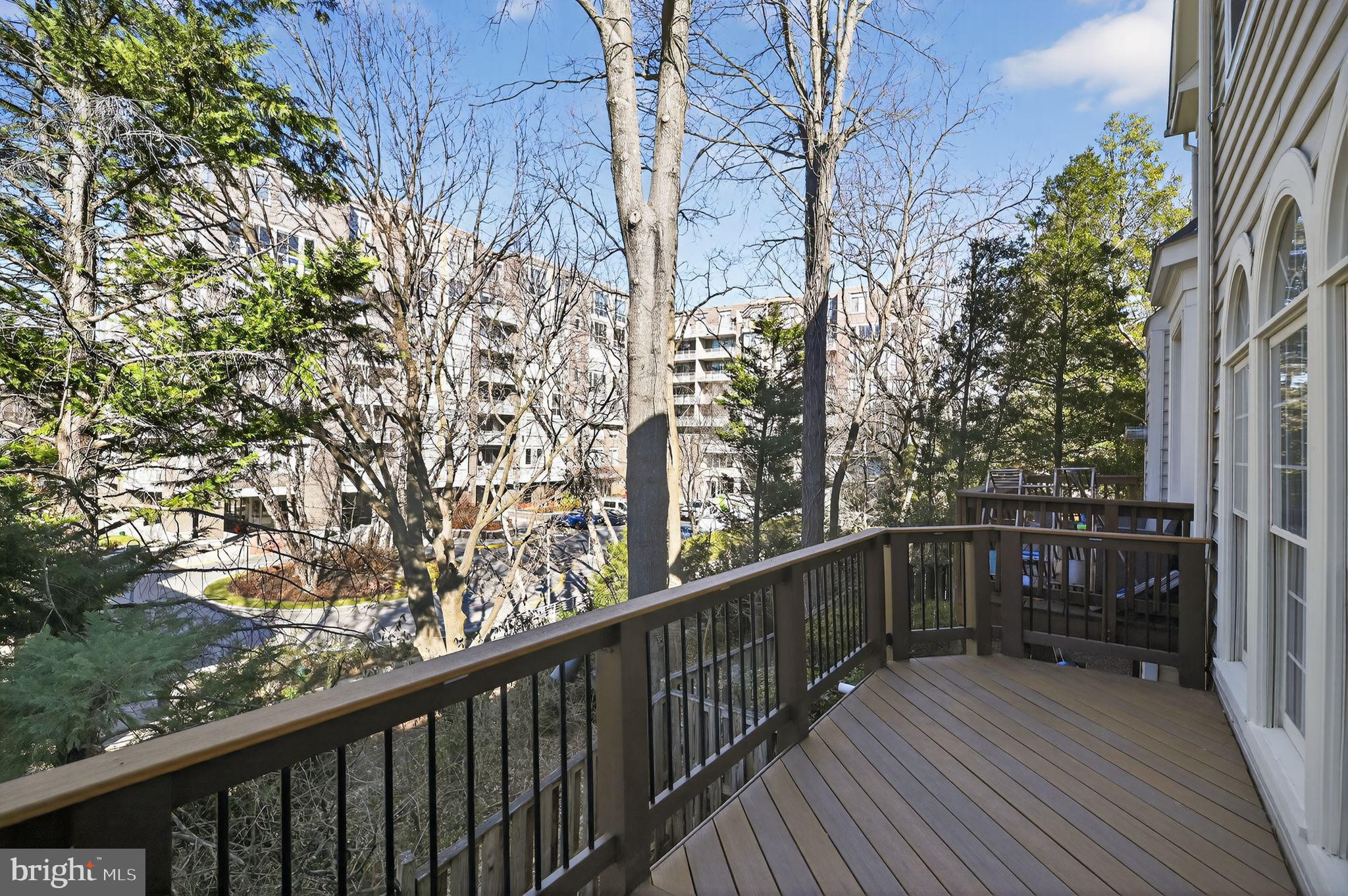 REES ESTATE - Residential