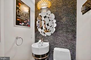 REES ESTATE - Residential