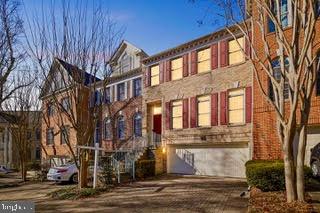 REES ESTATE - Residential