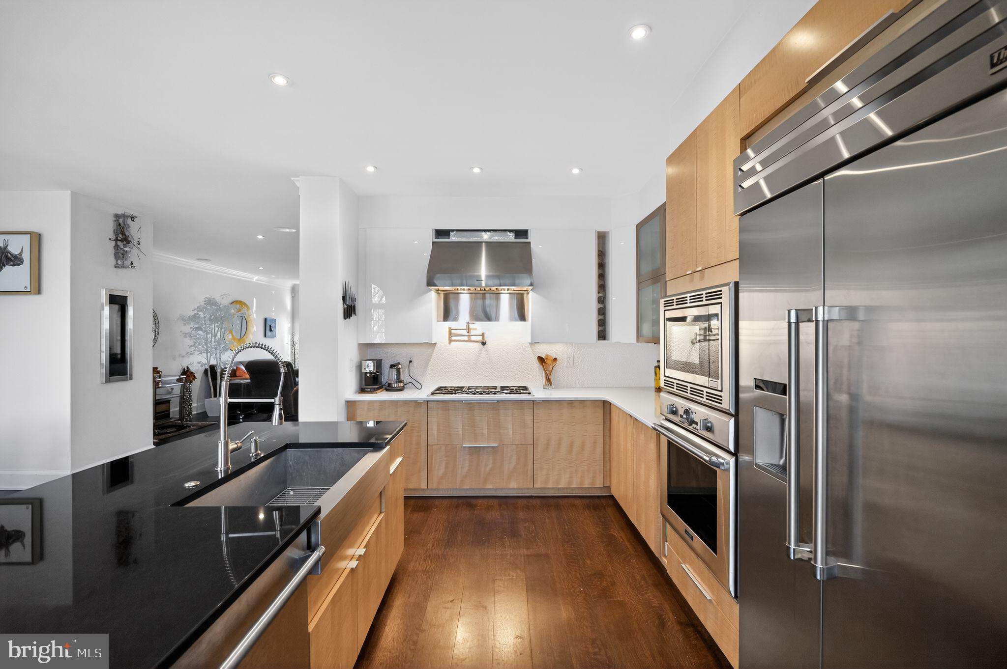 REES ESTATE - Residential