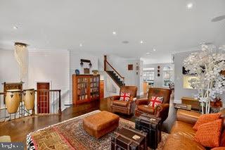 REES ESTATE - Residential