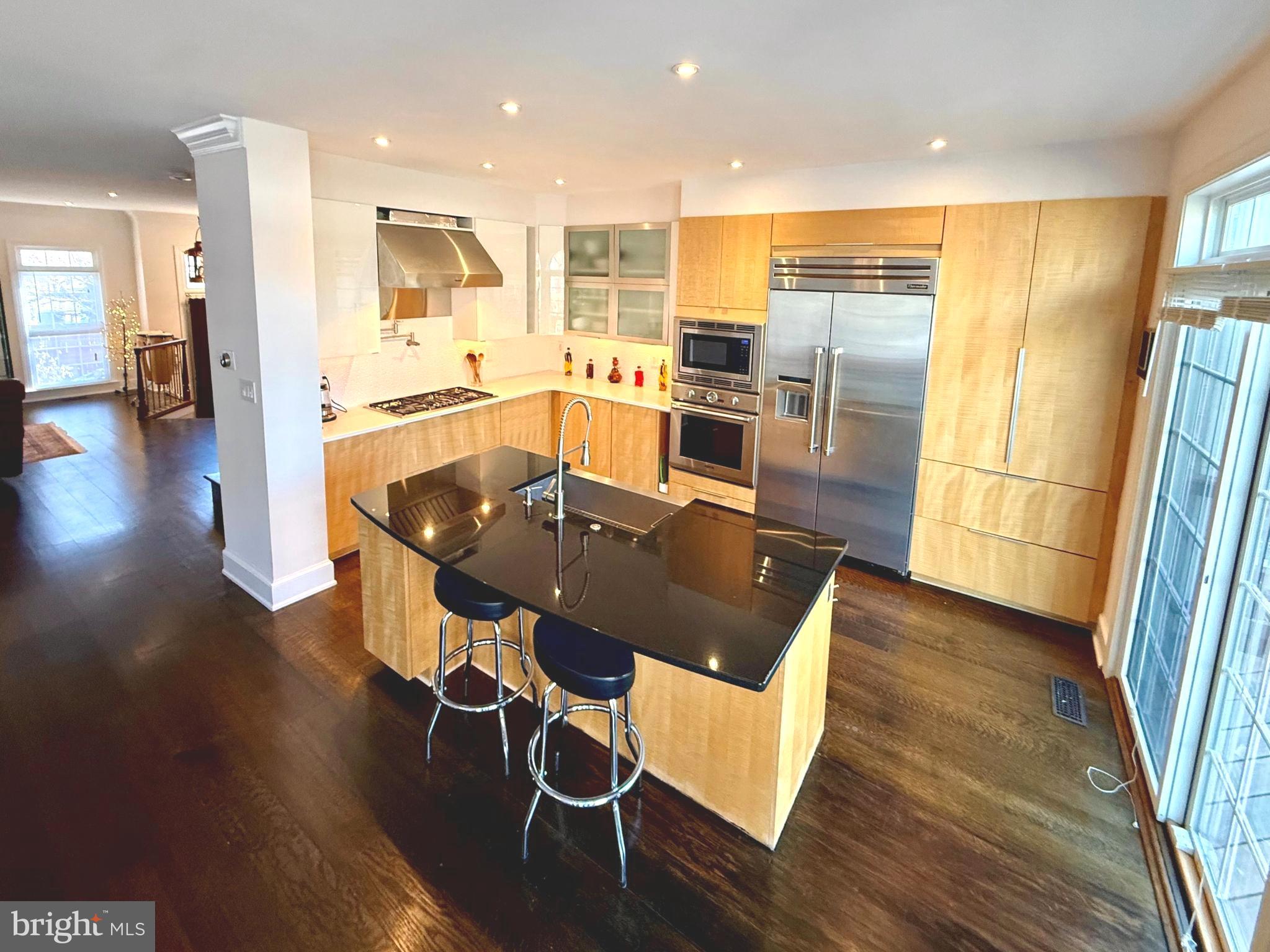 REES ESTATE - Residential