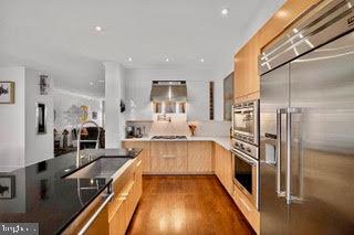 REES ESTATE - Residential