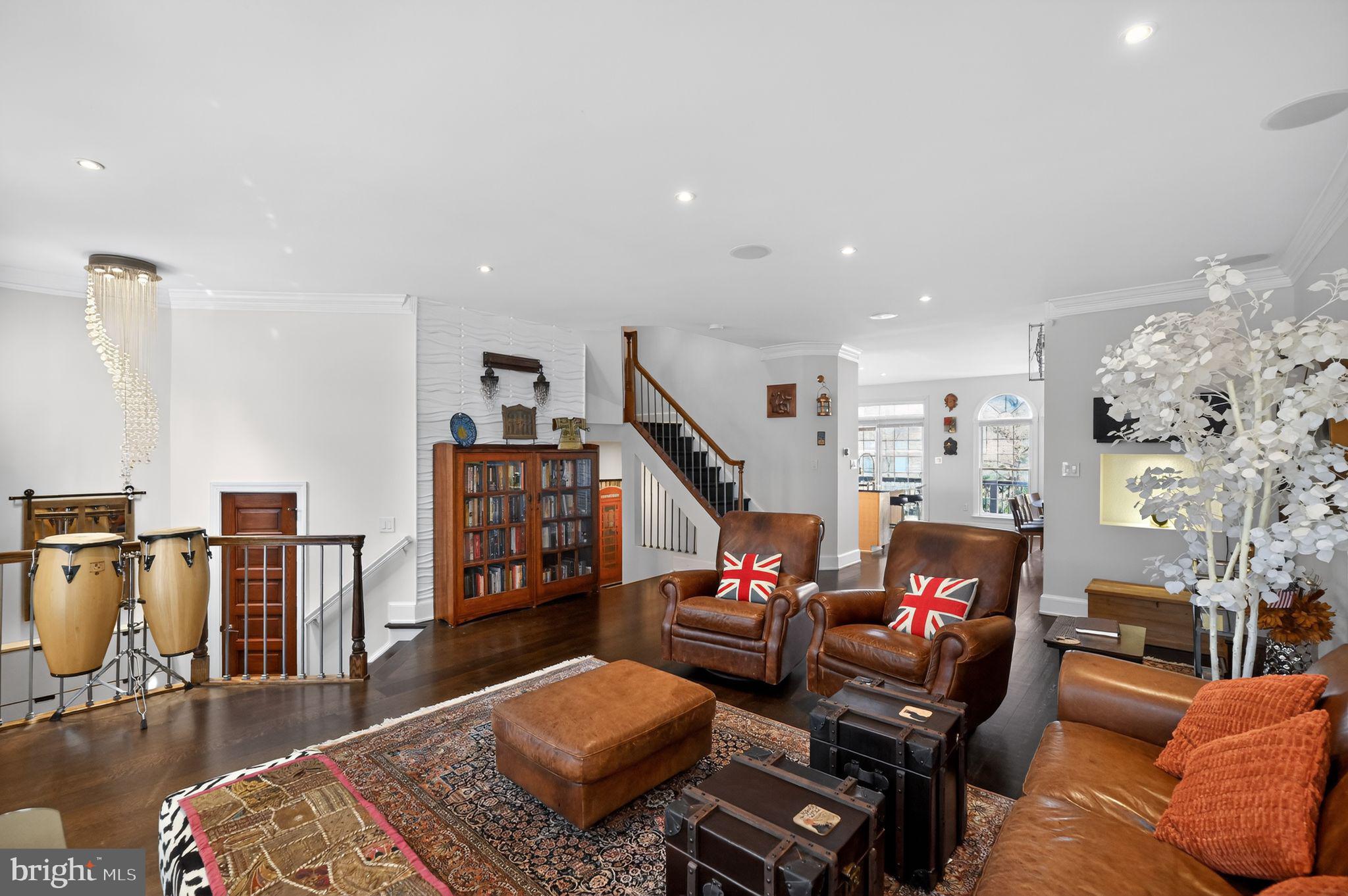 REES ESTATE - Residential