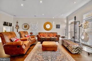 REES ESTATE - Residential