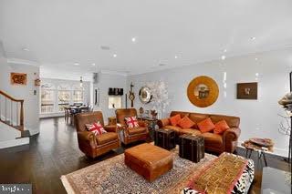 REES ESTATE - Residential