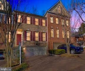 REES ESTATE - Residential