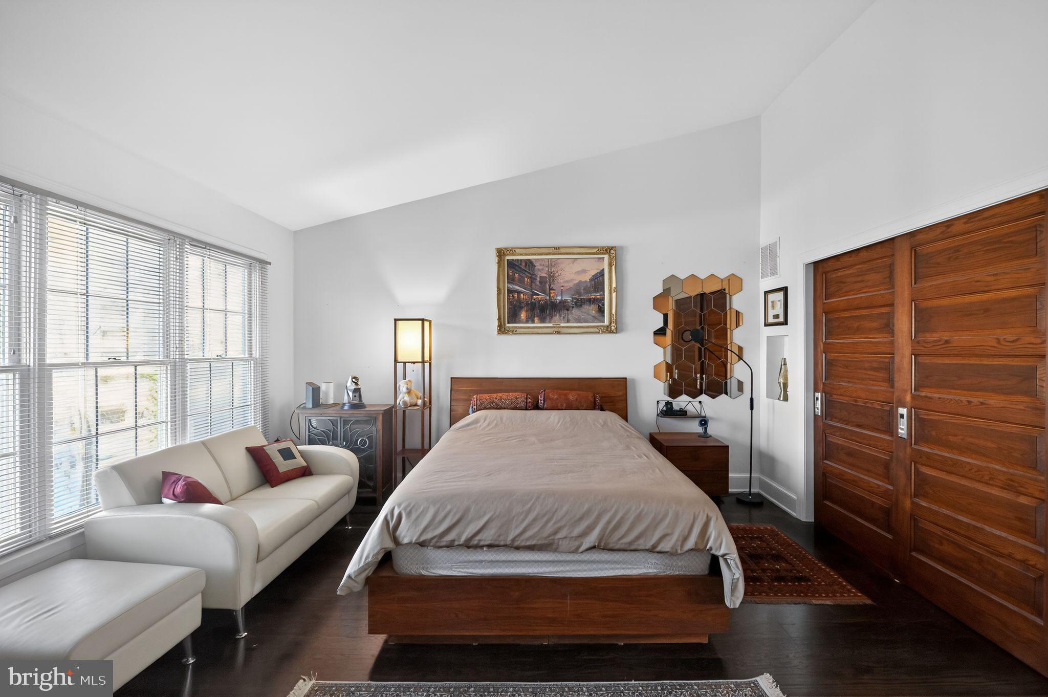 REES ESTATE - Residential