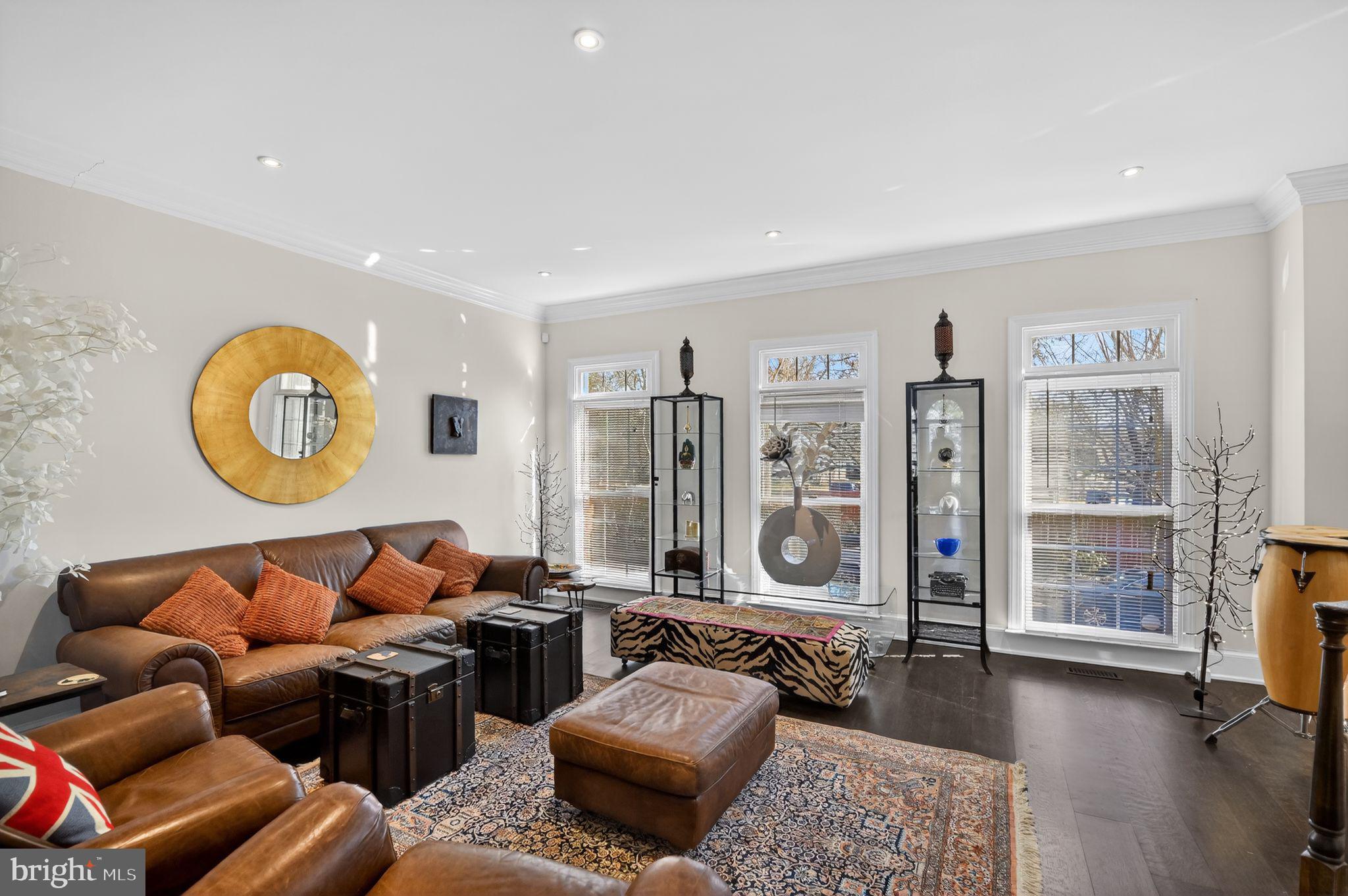 REES ESTATE - Residential