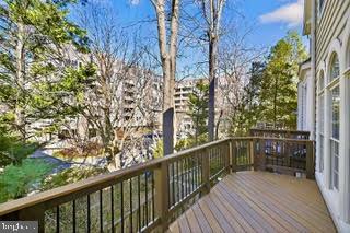 REES ESTATE - Residential