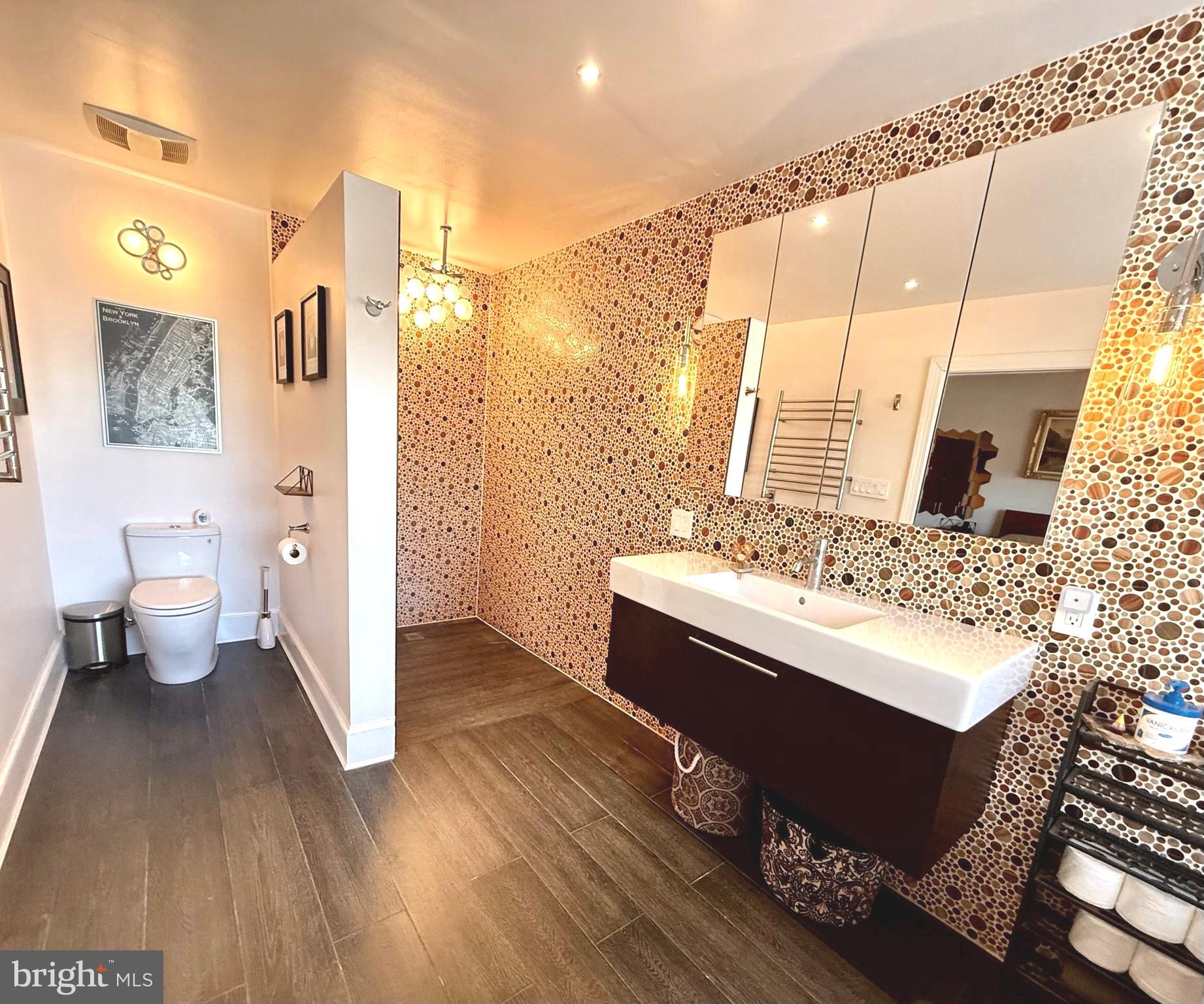 REES ESTATE - Residential