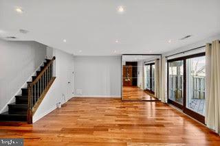 REES ESTATE - Residential