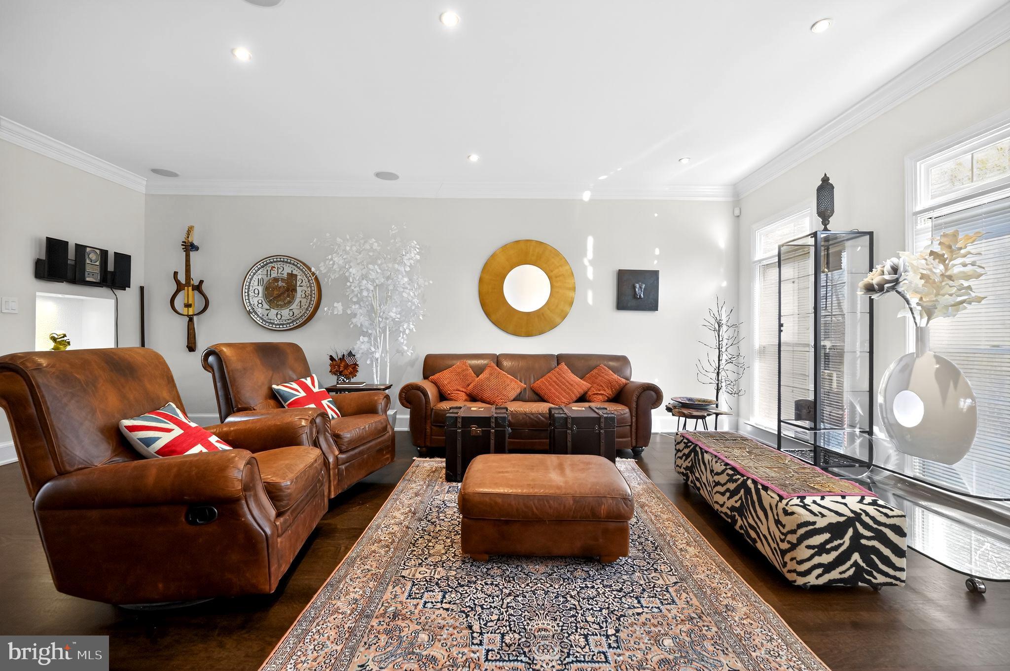 REES ESTATE - Residential