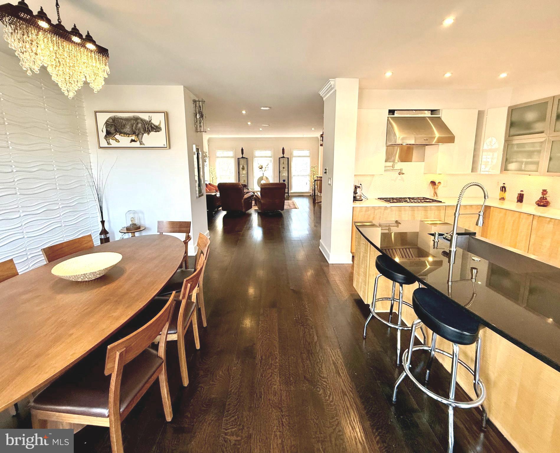 REES ESTATE - Residential