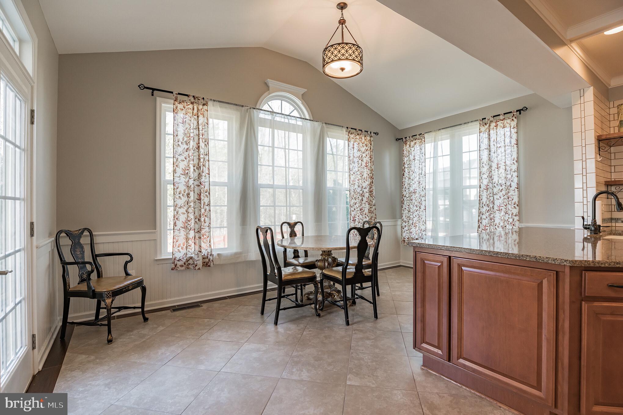 AUTUMN HILLS - Residential