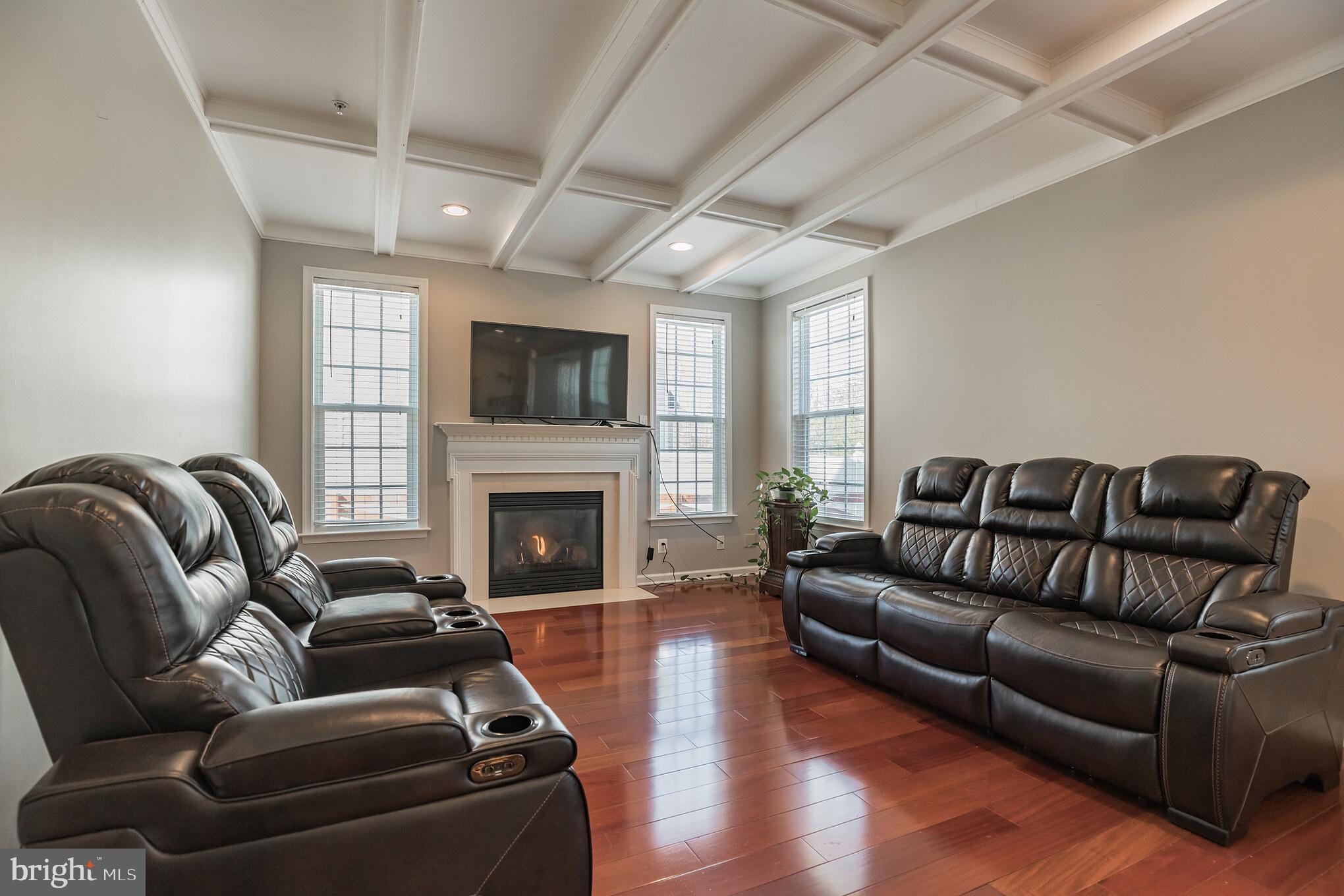 AUTUMN HILLS - Residential