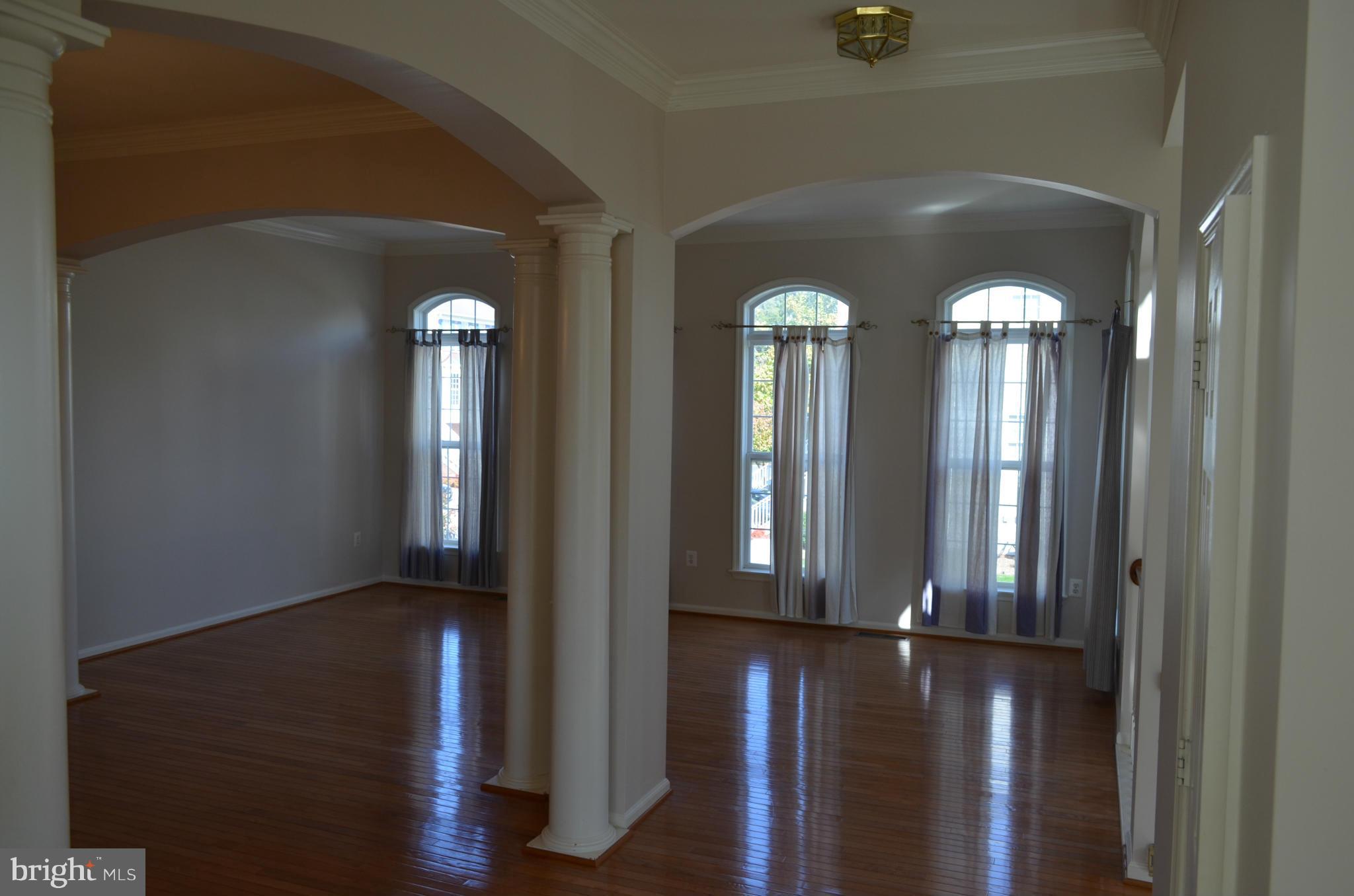 NORTHLAKE - Residential Lease