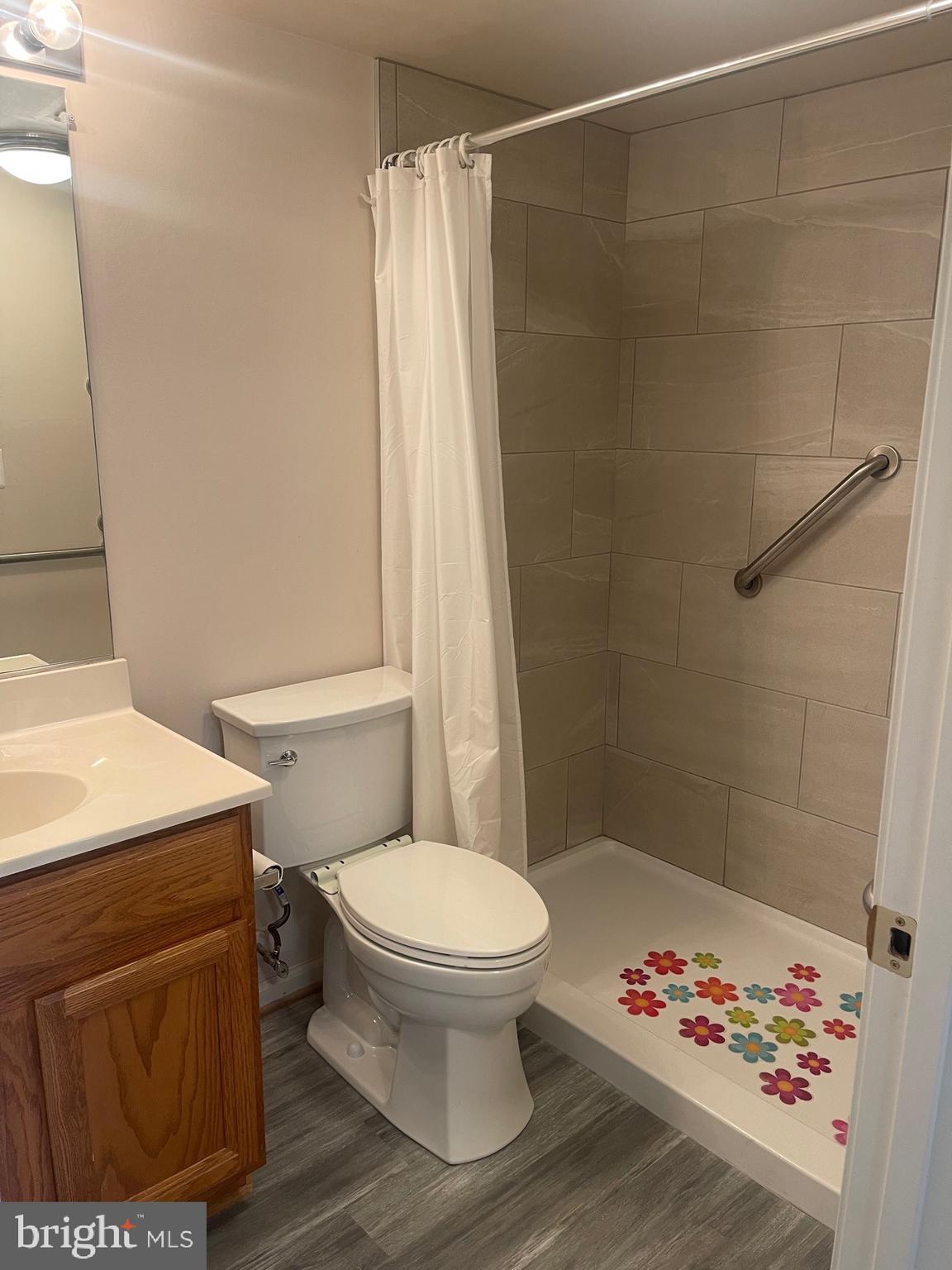 NORTHLAKE - Residential Lease