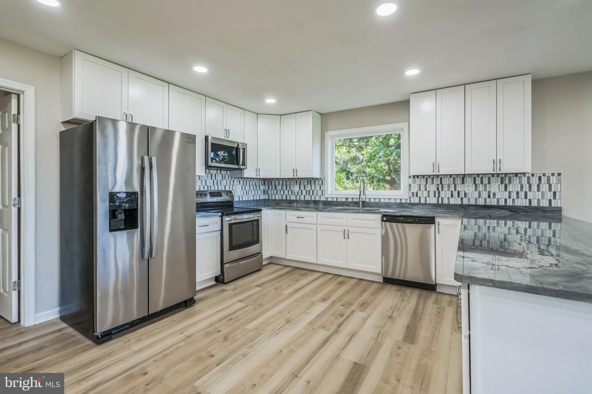 53 PROSPECT BAY DRIVE W