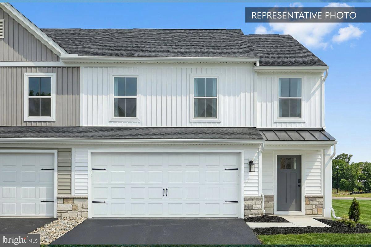 ELIZABETH VILLAGE - Residential