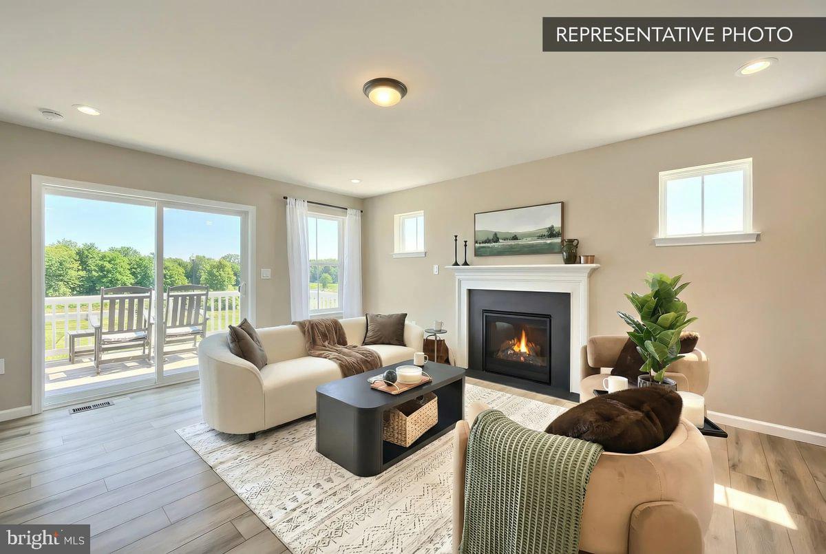 ELIZABETH VILLAGE - Residential