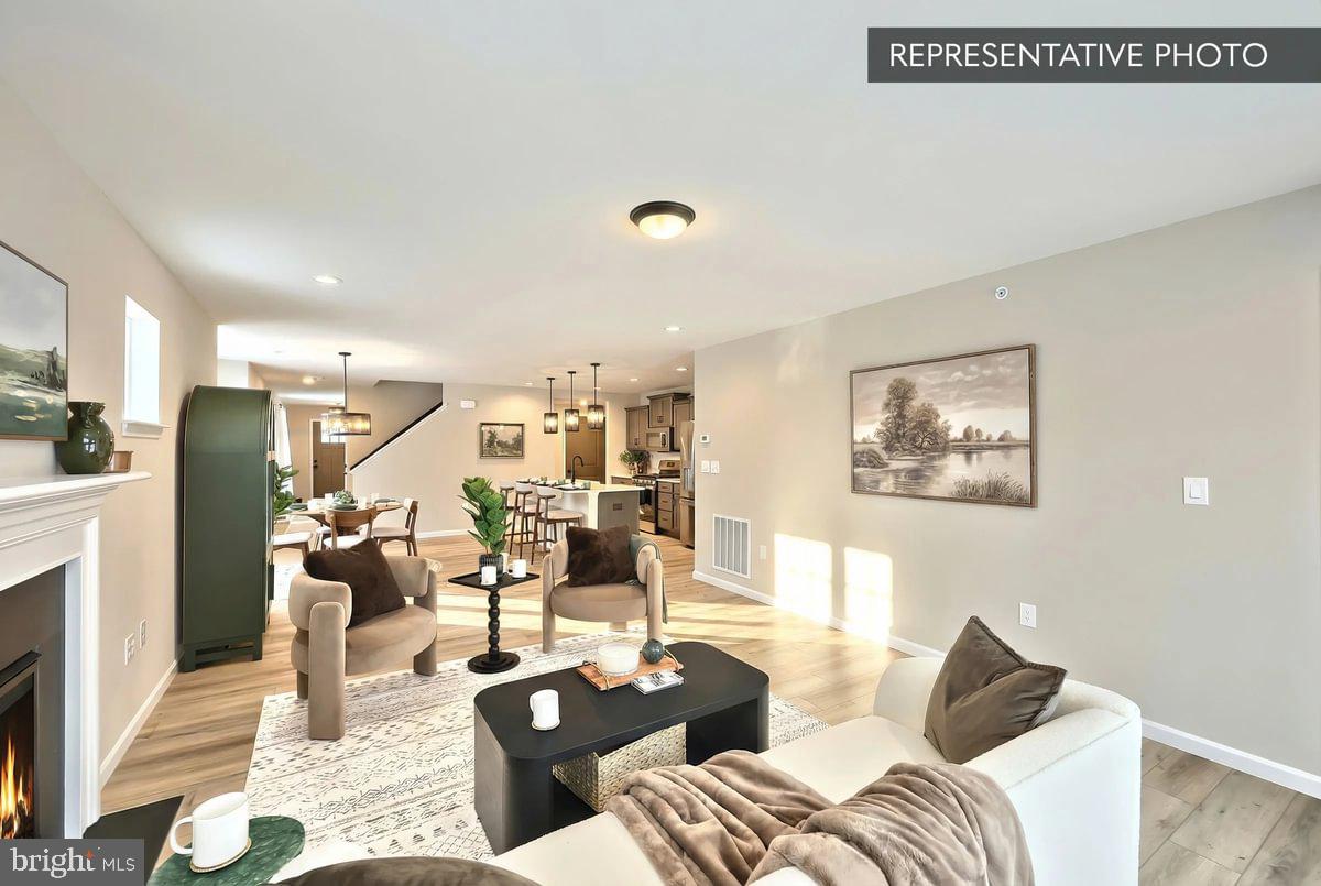 ELIZABETH VILLAGE - Residential