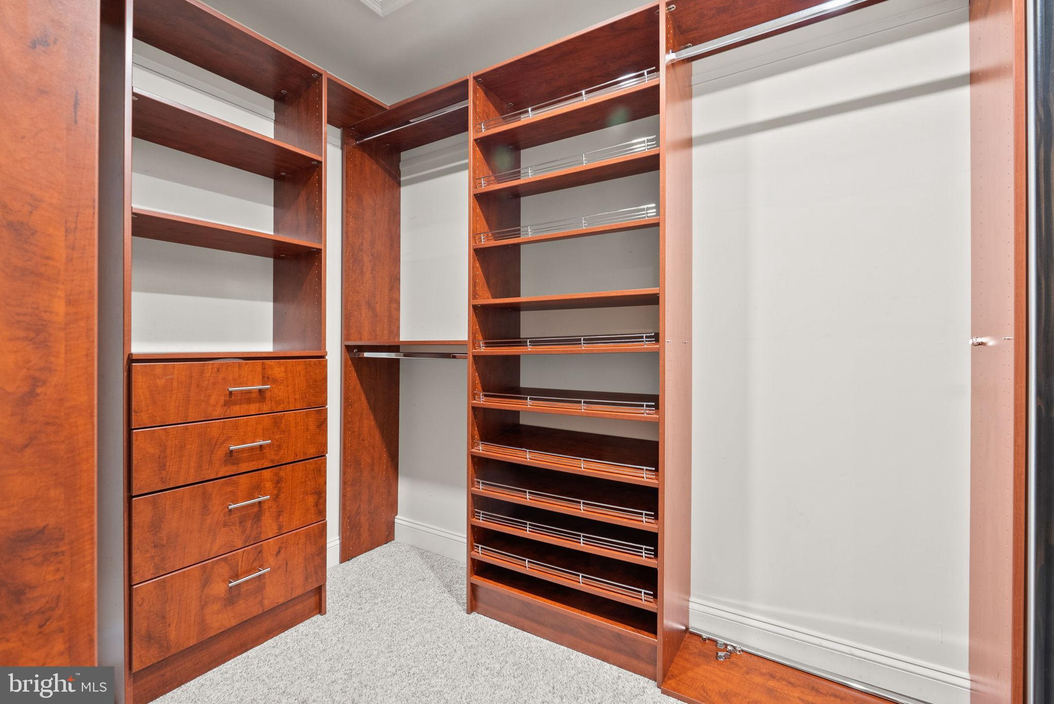 WOODMONT - Residential