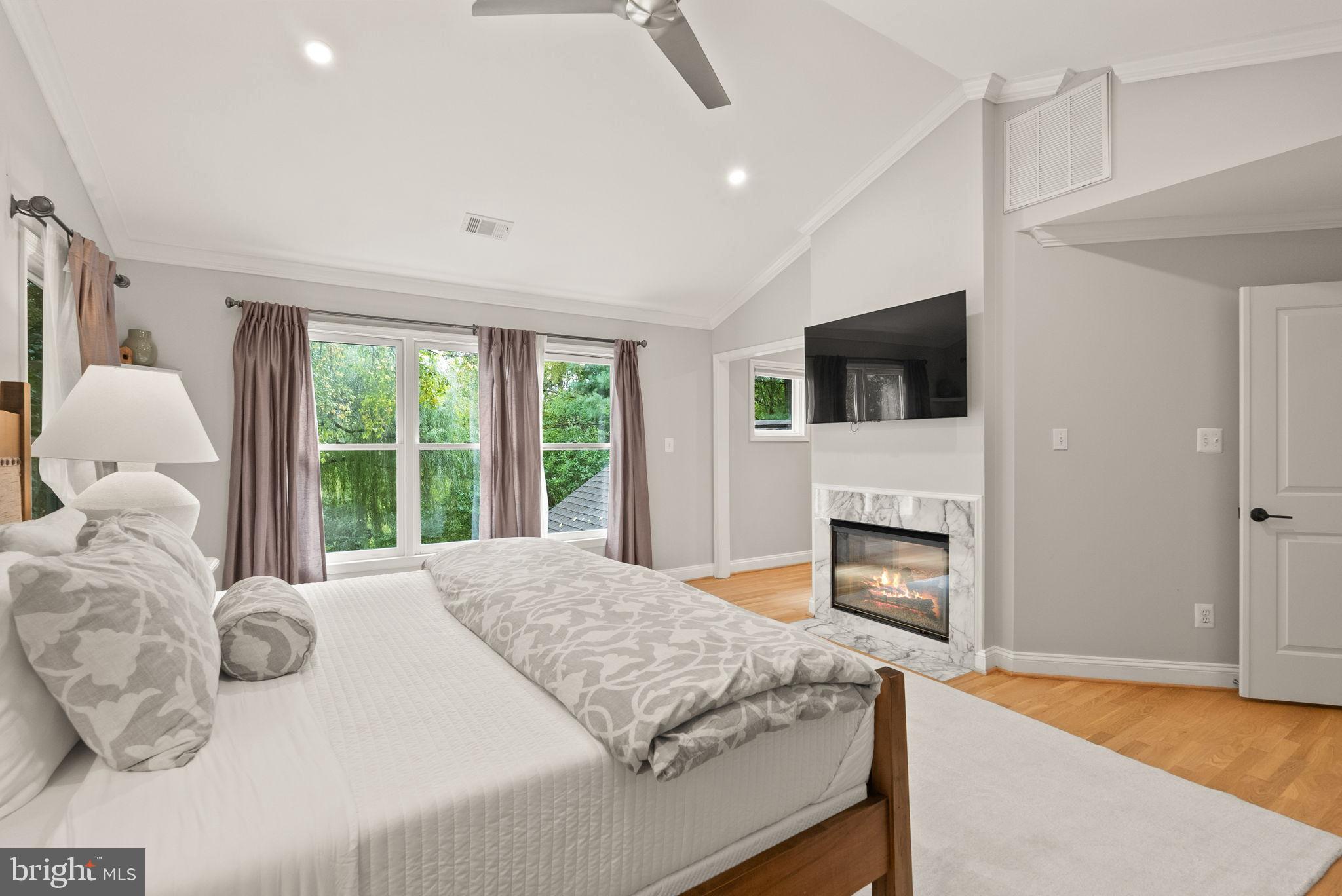 WOODMONT - Residential