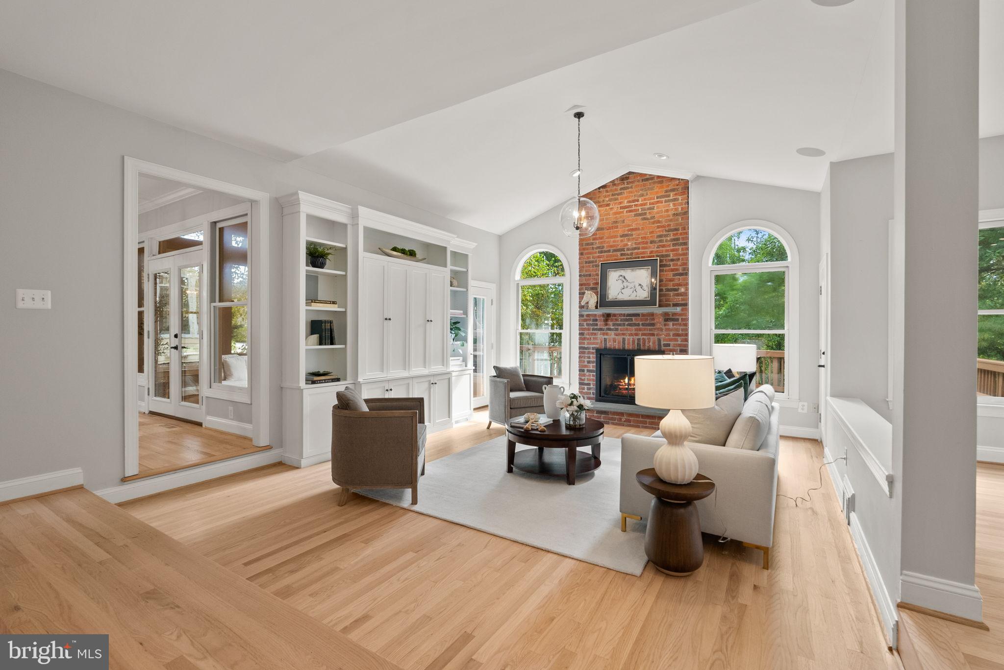 WOODMONT - Residential