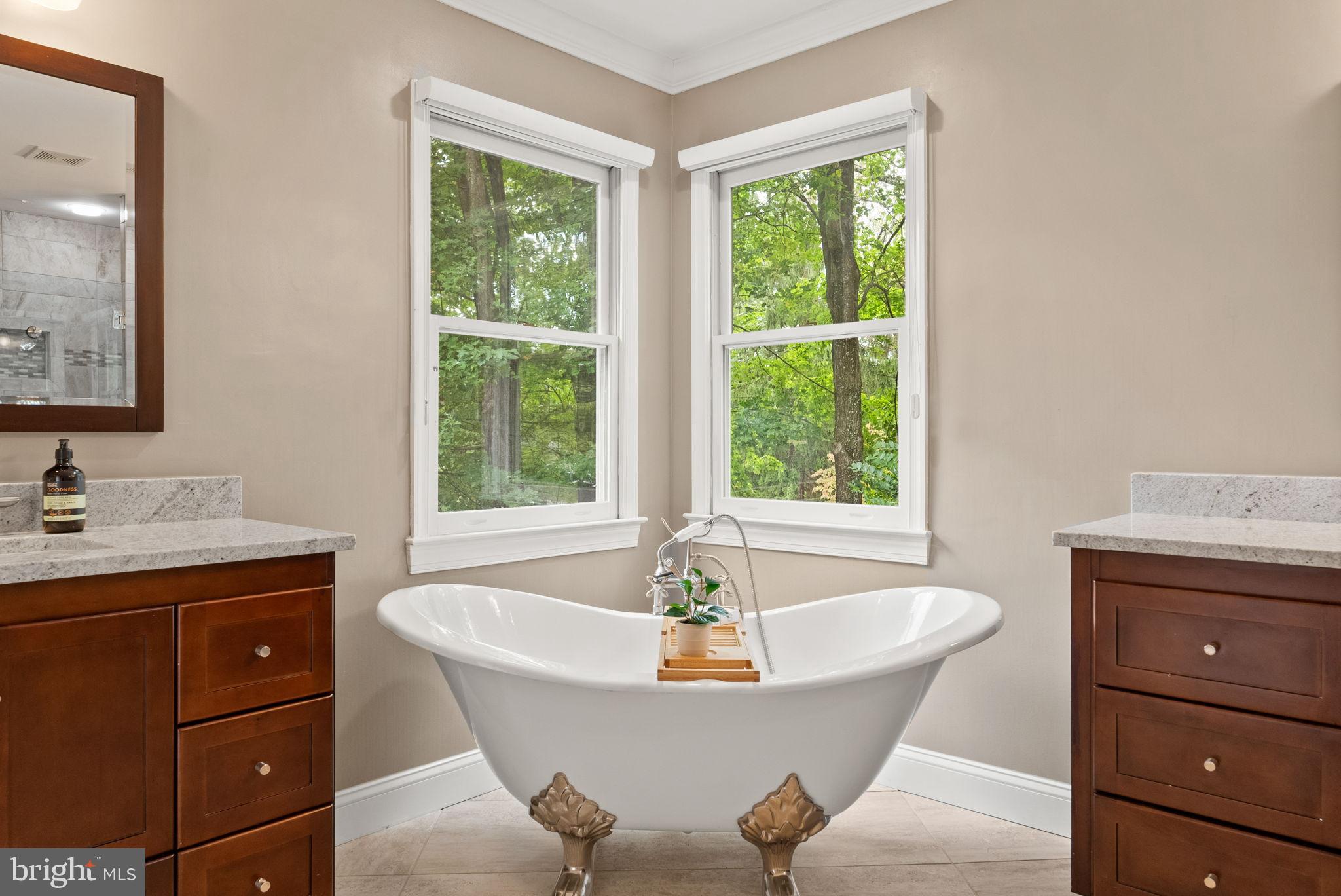 WOODMONT - Residential