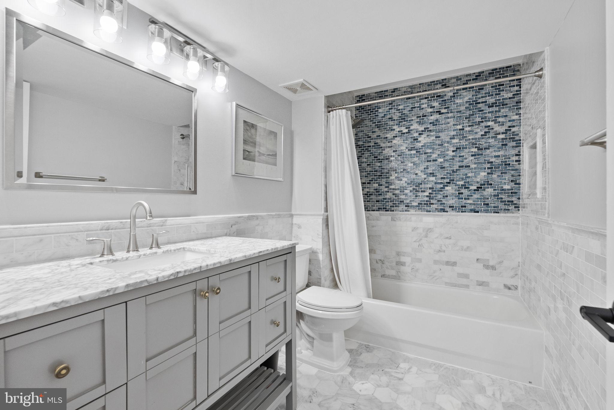 WOODMONT - Residential