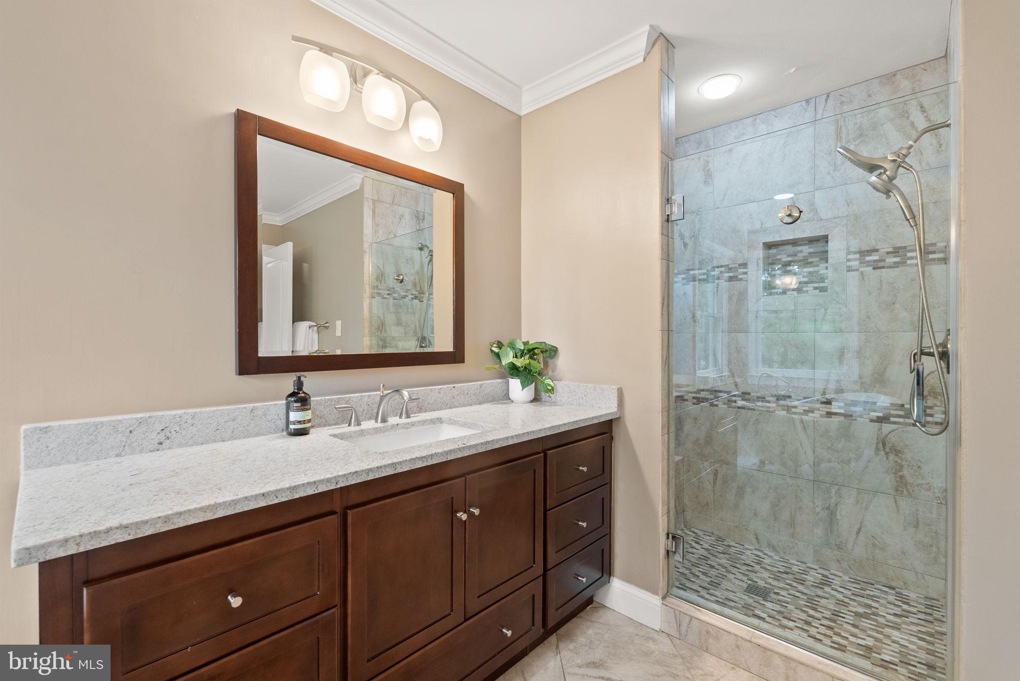 WOODMONT - Residential