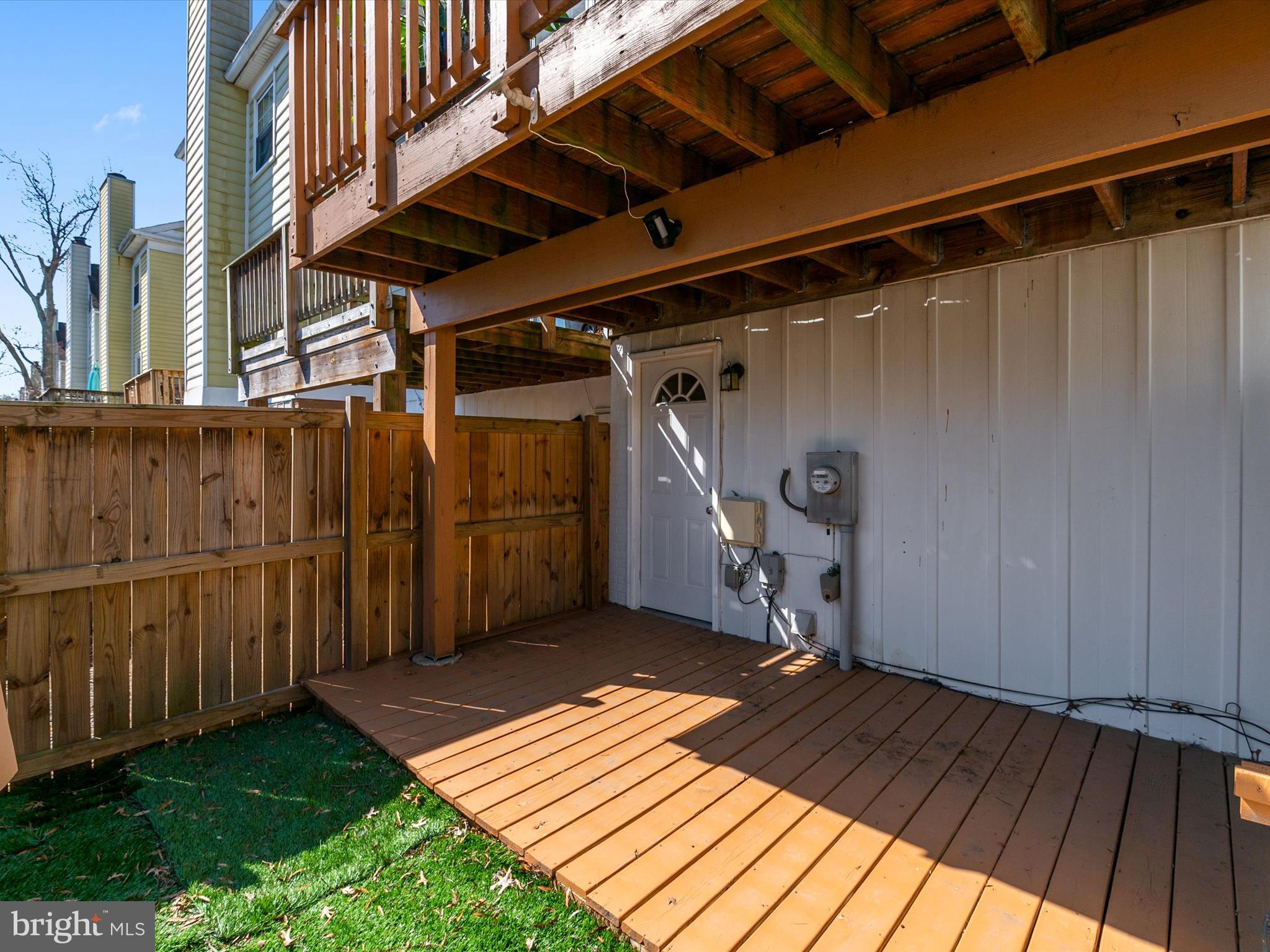 CROFTON MEWS CONDO - Residential