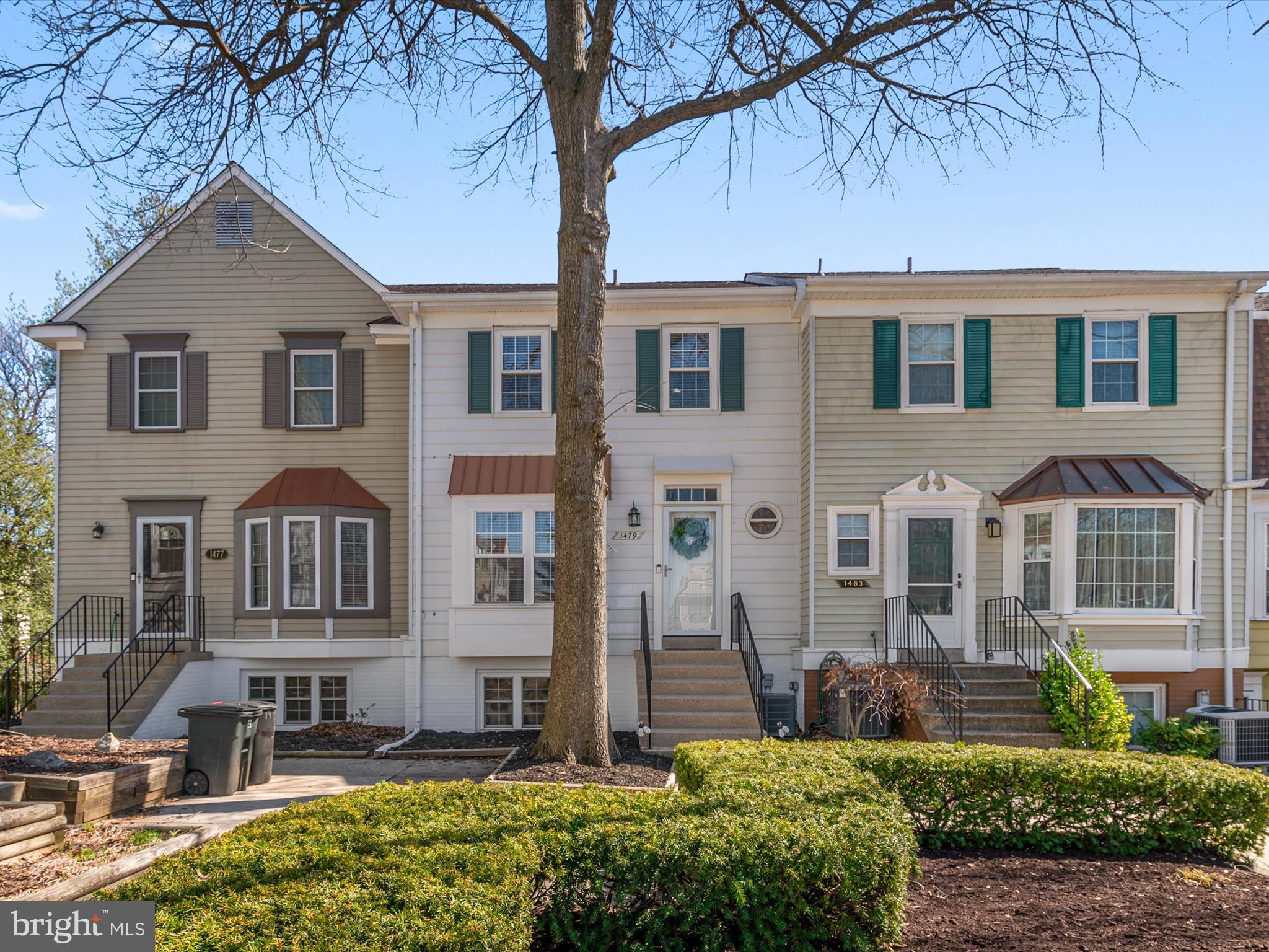 CROFTON MEWS CONDO - Residential