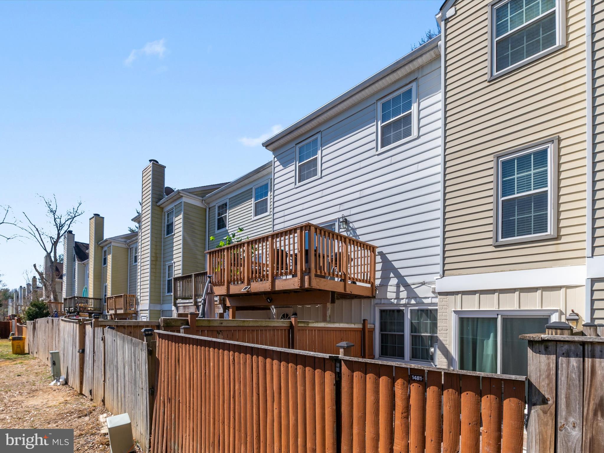 CROFTON MEWS CONDO - Residential