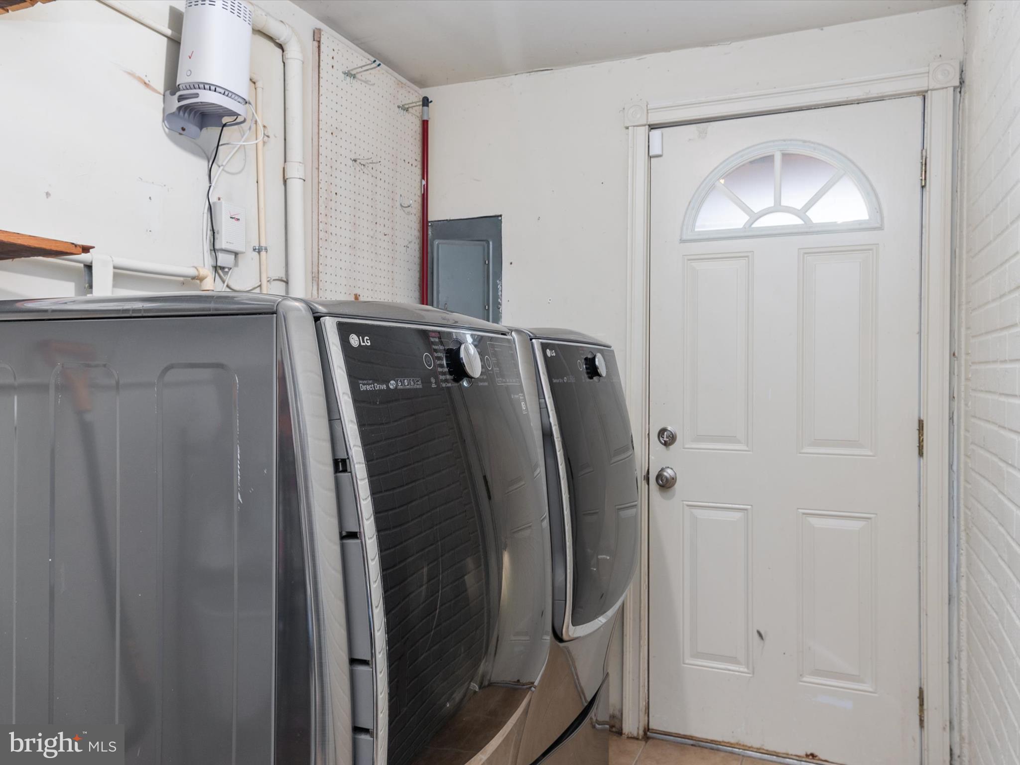 CROFTON MEWS CONDO - Residential