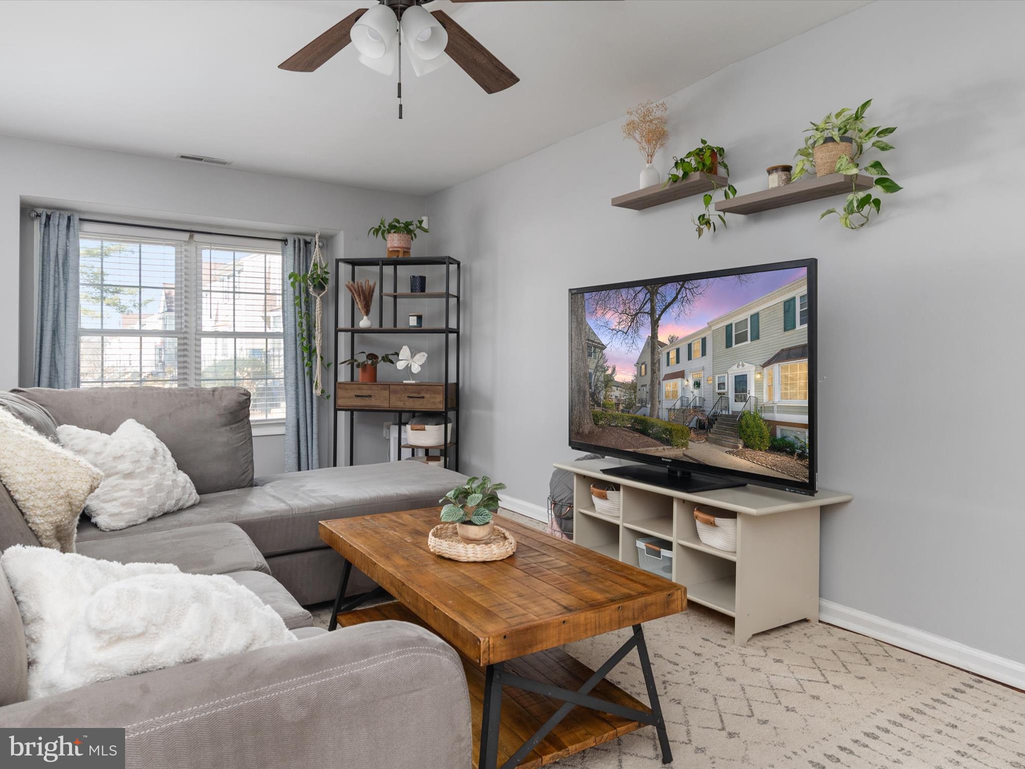 CROFTON MEWS CONDO - Residential