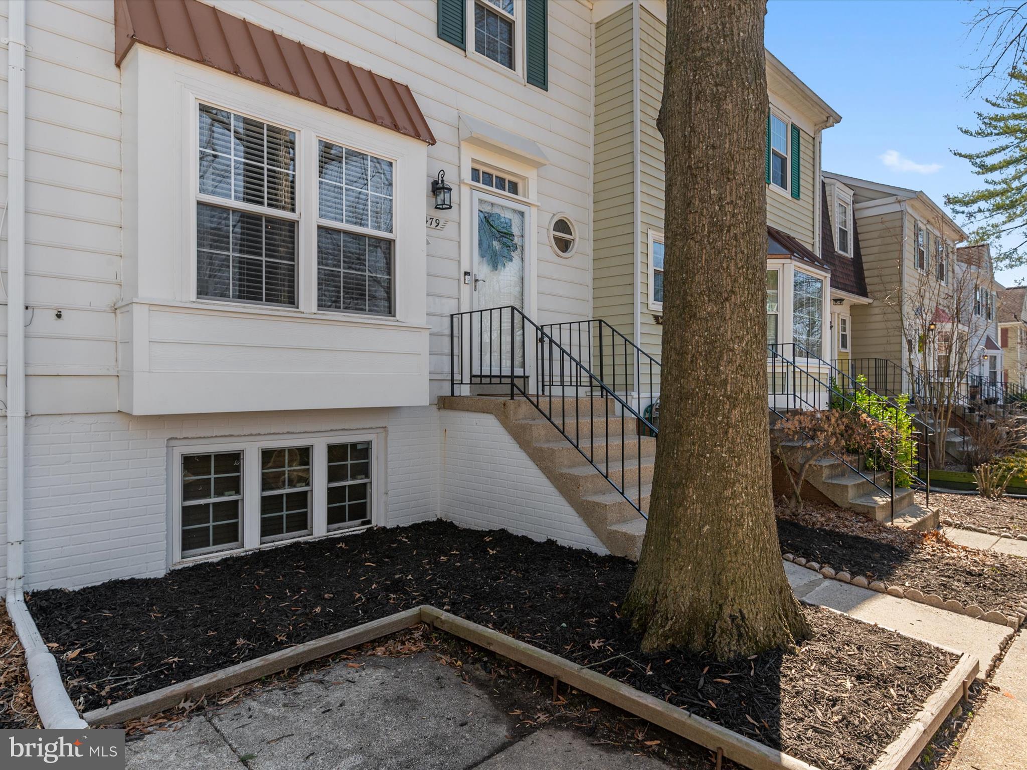 CROFTON MEWS CONDO - Residential