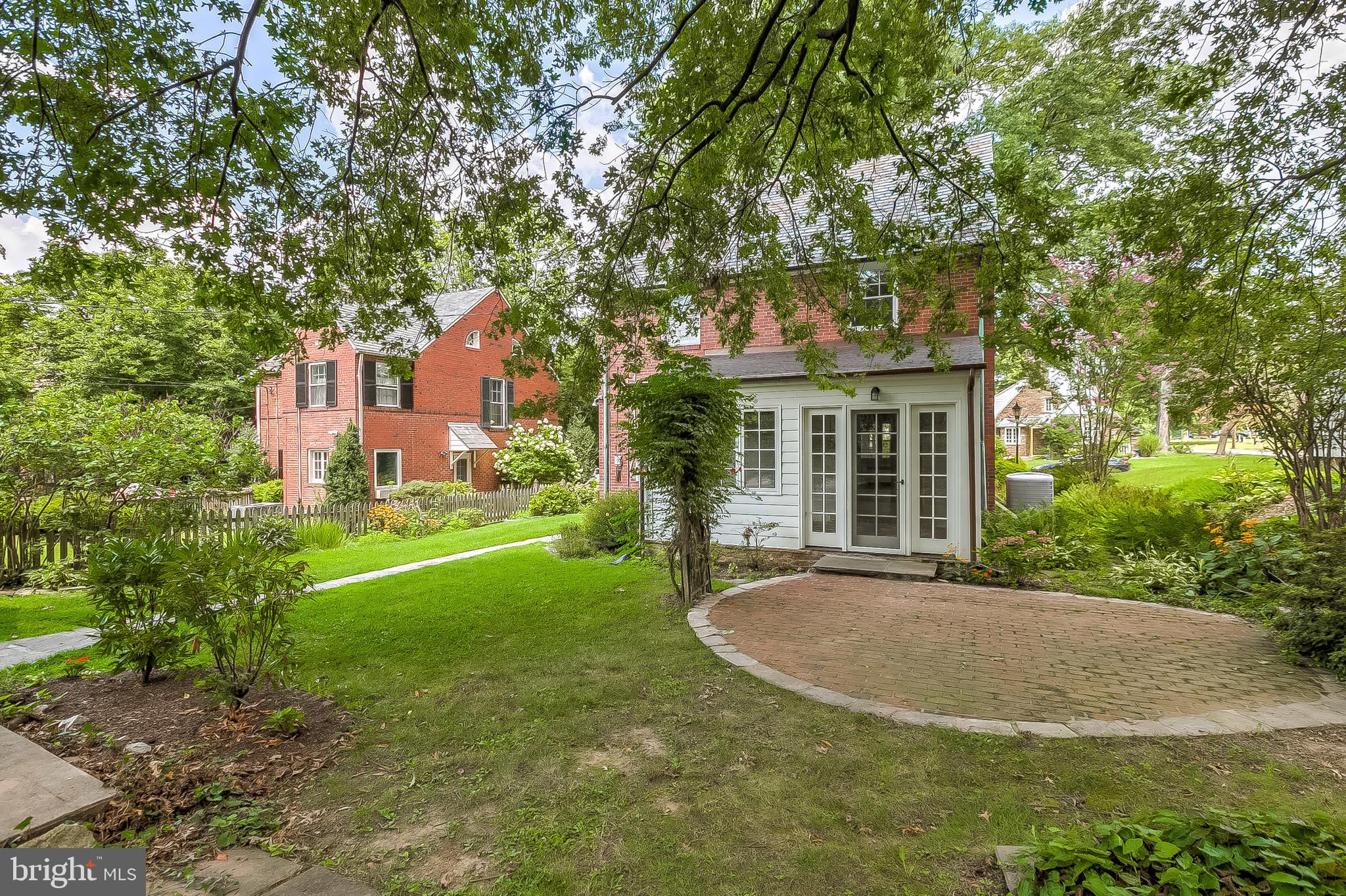 GREATER HOMELAND HISTORIC DISTRICT - Residential