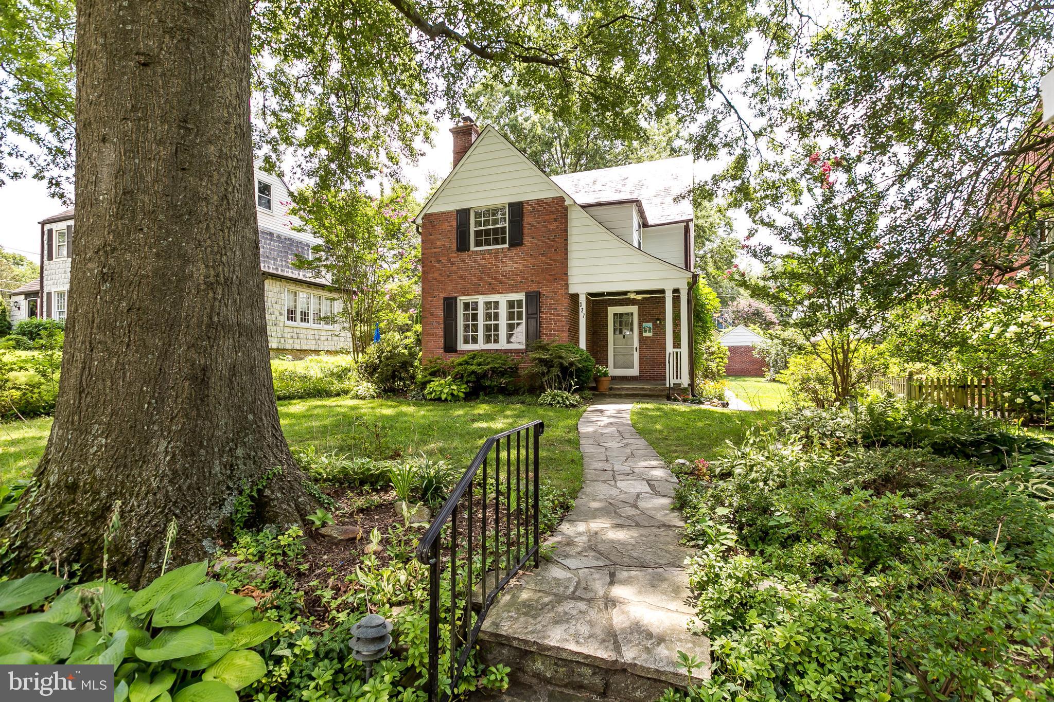 GREATER HOMELAND HISTORIC DISTRICT - Residential