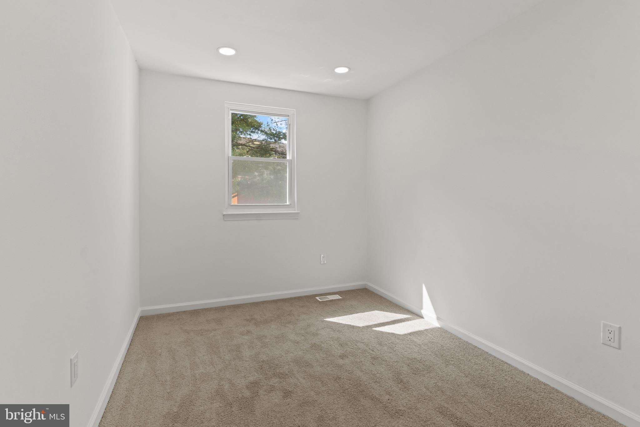 GLEN BURNIE HEIGHTS - Residential