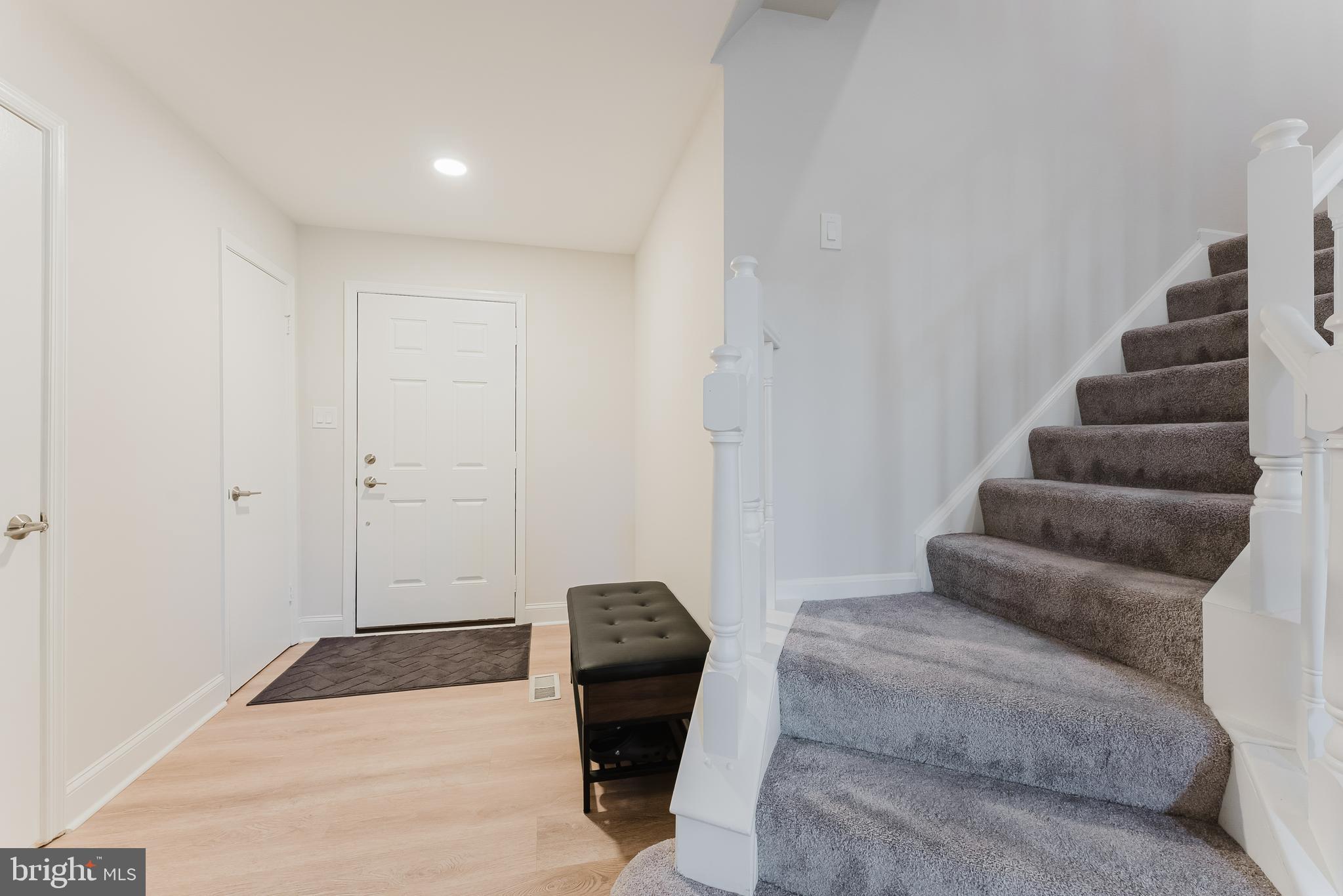 BURKE CENTRE - Residential