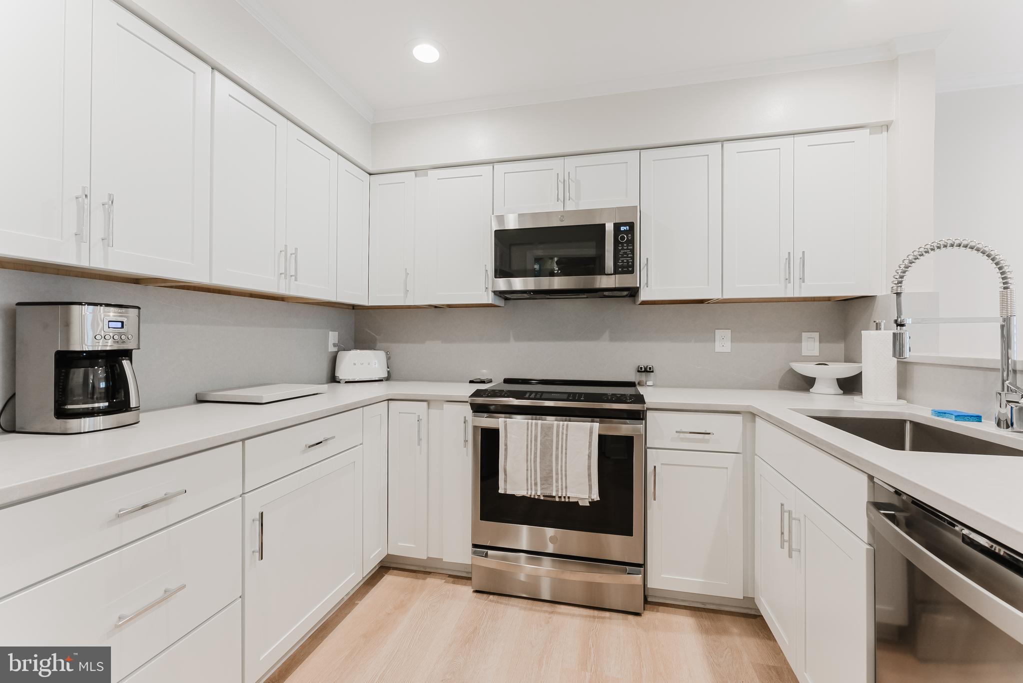 BURKE CENTRE - Residential