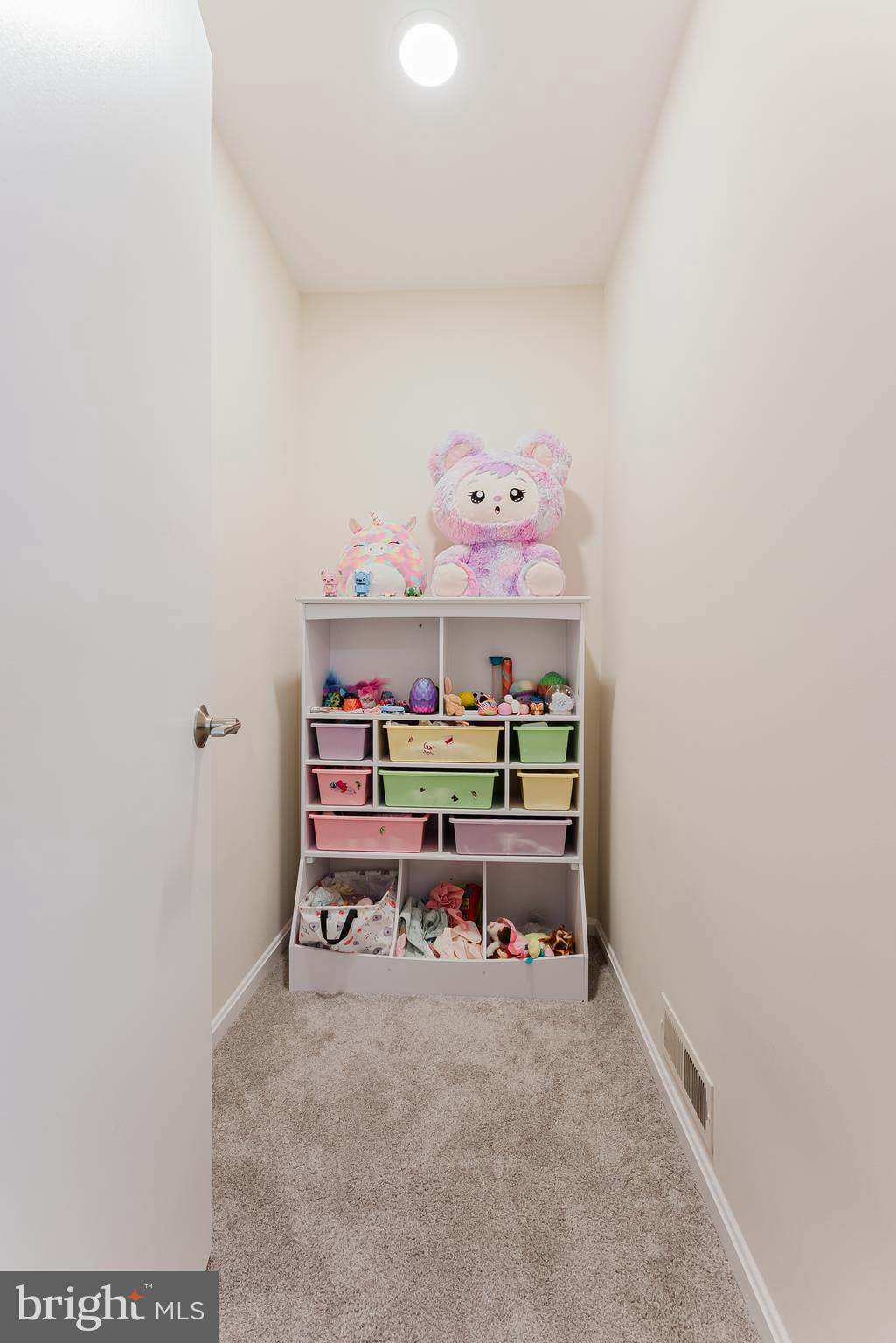 BURKE CENTRE - Residential