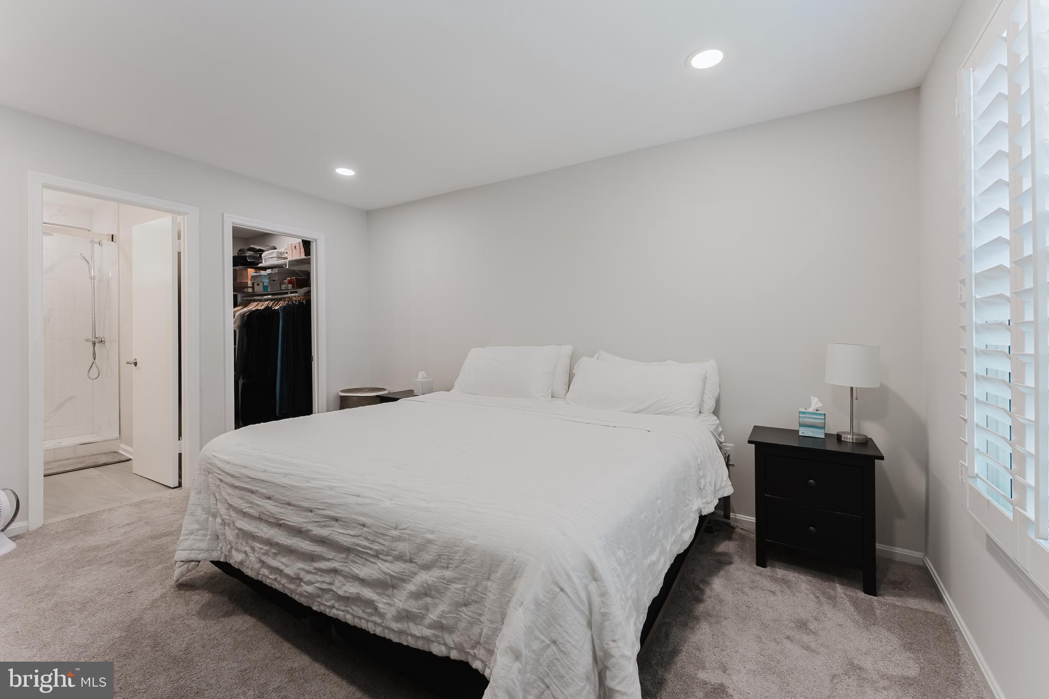 BURKE CENTRE - Residential